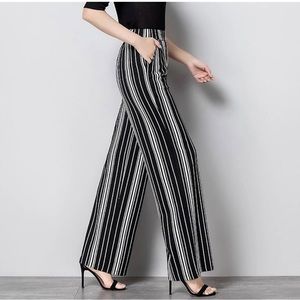 Crest women’s size S pull on wide leg pants‎